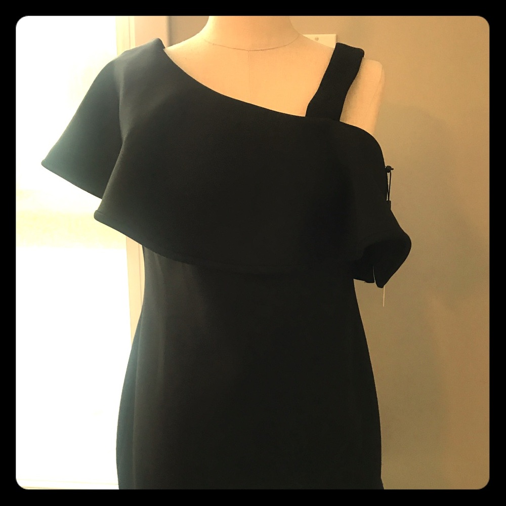 Gorgeous flattering Calvin Klein dress